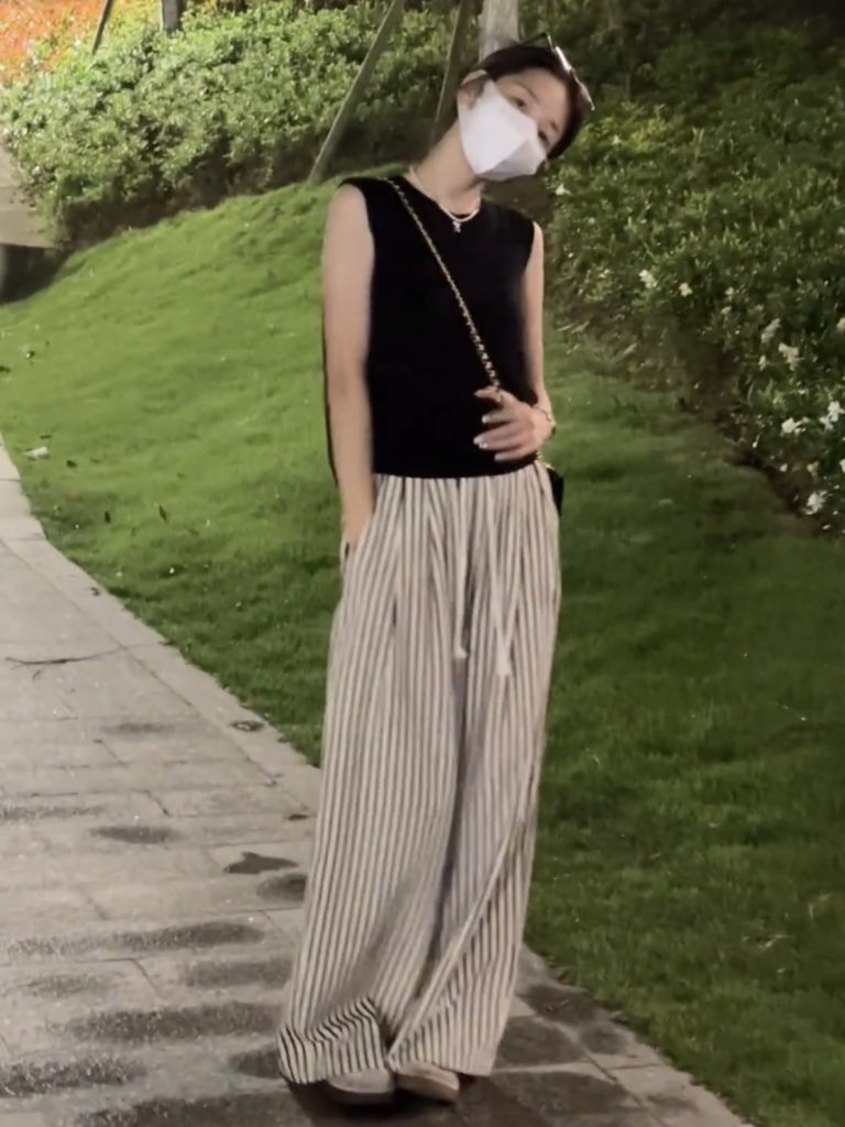 Trending Fashion Knit Vest and Striped Pants Set