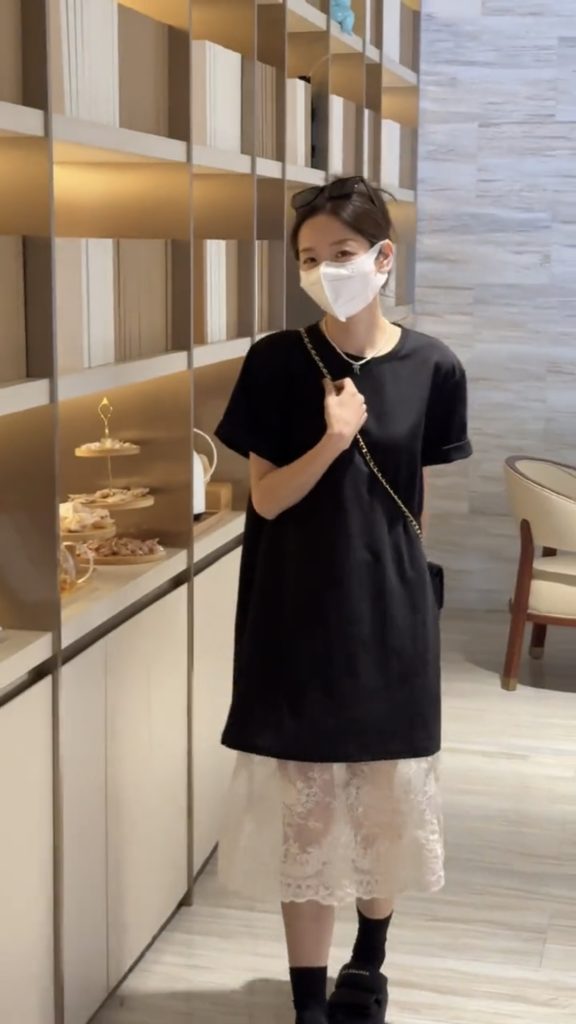 Summer Casual Simple Long T-Shirt Dress with Lace Skirt Set