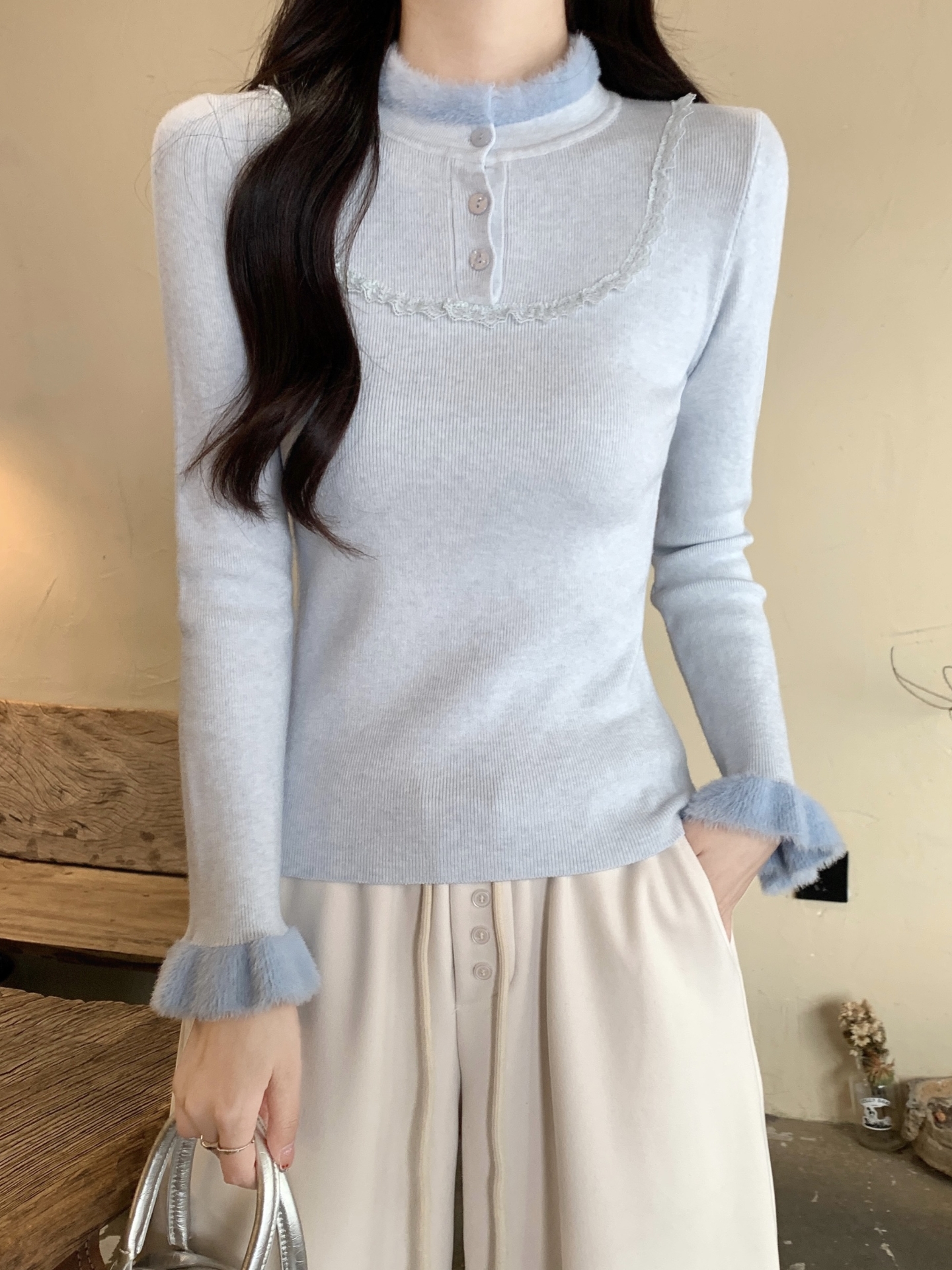 1764416457649_MxP3Qq.jpg